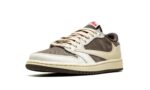 Tênis Air Jordan 1 Low x Travis Scott "Reverse Mocha" - DO5441-162 - Imagem 4