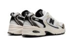 Tênis New Balance 530 "White Gold Black" Dourado / Branco - MR530TC - Imagem 3