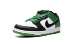 Tênis Nike Dunk Low SB "Classic Green" Verde - BQ6817-302 - Imagem 4