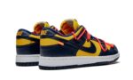 Tênis Nike Dunk Low x Off-White 'University Gold' - CT0856-700 - Imagem 3