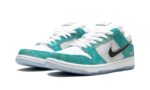 Tênis Nike Dunk Low SB x April Skateboards - FD2562-400 - Imagem 2