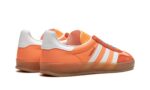 Tênis Adidas Gazelle Indoor Feminino "Beam Orange" Laranja - HQ9016 - Imagem 3